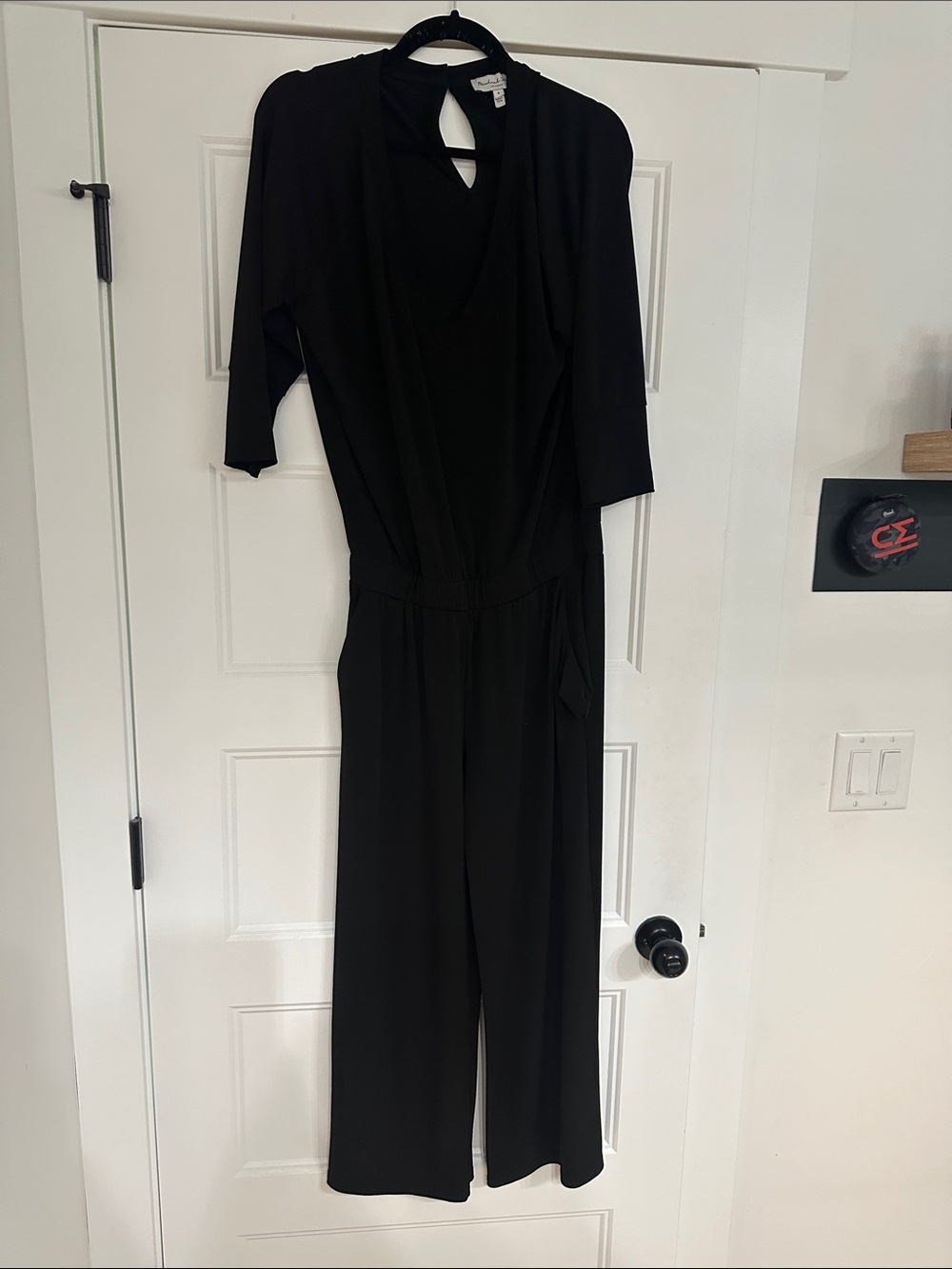 Black Women's Jumpsuit - Elegant V-Neck Wide Leg